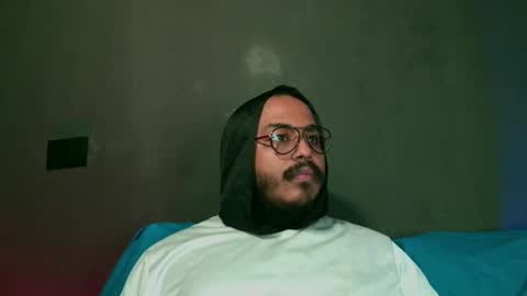 Annie Andrick online show from October 2025 01:11:01 PM