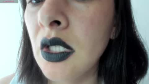 antonia online show from January 2026 07:11:01 PM