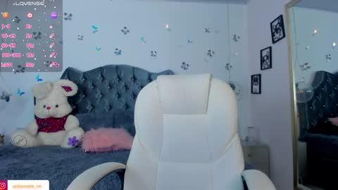 Snapshot of _antonnela_ chatting on December 2024 09:17:01 PM antonnela online show from December 2024 09:17:01 PM