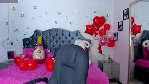 Snapshot of _antonnela_ chatting on February 2025 01:38:02 PM antonnela online show from February 2025 01:38:02 PM