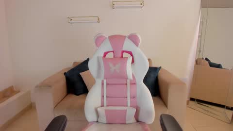    online show from September 2025 02:31:01 PM