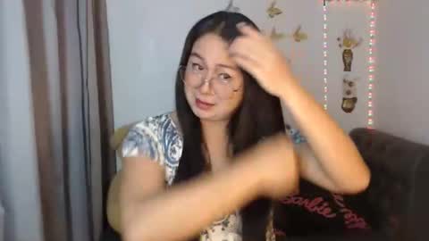 Snapshot of _arah chatting on September 2025 11:37:02 AM arah online show from September 2025 11:37:02 AM