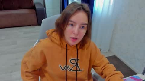 Arina online show from September 2025 11:01:01 AM