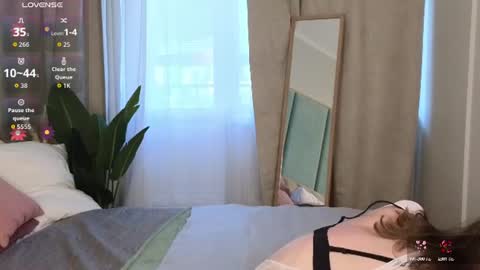 _ash_leyy_ online show from July 2026 01:27:01 AM