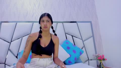 Aura online show from January 2025 03:07:01 AM