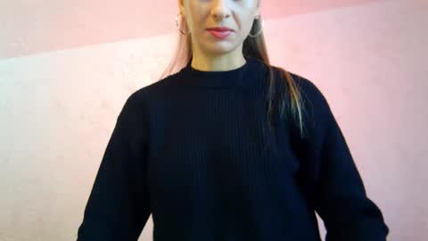 _aurora_sweet online show from October 2025 09:42:02 AM