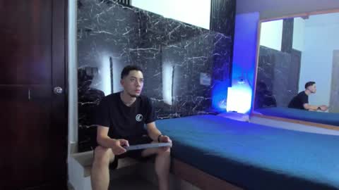 _axel_09 online show from September 2025 04:23:01 AM