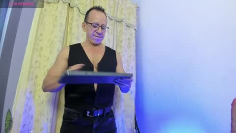 Axel online show from May 2026 11:49:01 AM