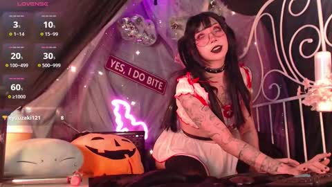 Crystal online show from October 2025 05:36:02 PM