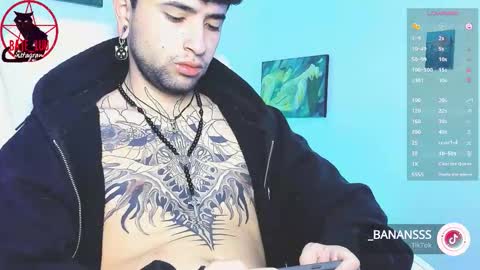 Lunita  online show from November 2025 01:08:02 AM