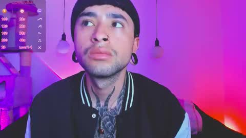 Lunita  online show from March 2026 04:20:01 PM