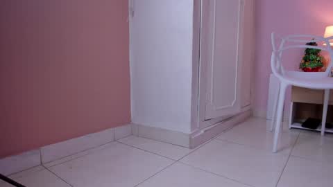 Snapshot of _bianca_18 chatting on December 2024 02:44:01 PM Hi guys i am Bianca online show from December 2024 02:44:01 PM
