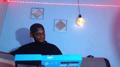 Andrew online show from February 2026 03:05:02 AM