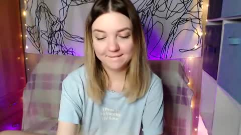 Snapshot of _blonde_barbie_ chatting on July 2026 11:34:02 PM Elizabeth online show from July 2026 11:34:02 PM
