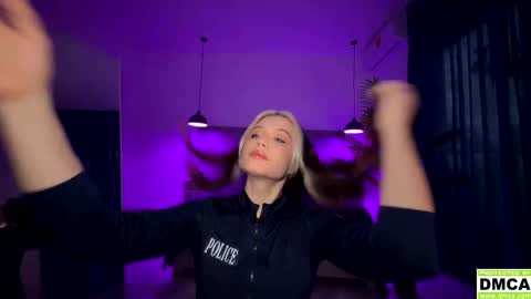 Hey were Vi and Alex VACATION FROM OCTOBER 31 TO NOVEMBER 12. AVAILABLE ON INST online show from September 2025 11:10:02 PM