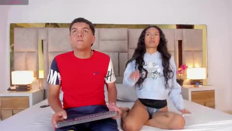 _bonnyandclyde online show from December 2025 12:56:02 PM