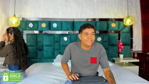 _bonnyandclyde online show from January 2026 12:22:02 PM