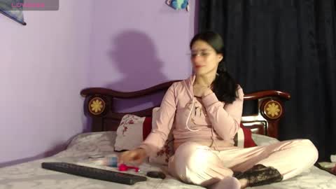 _boombom__ online show from October 2025 12:05:02 AM