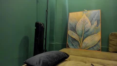 _bunny_boy_ online show from October 2025 02:42:02 AM