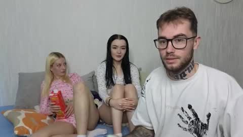 Snapshot of _by_double_sexy_miss_ chatting on September 2025 03:19:01 AM _by_double_sexy_miss_ online show from September 2025 03:19:01 AM