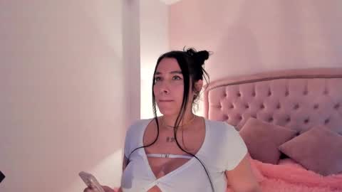 cailyn  online show from October 2025 09:58:02 PM