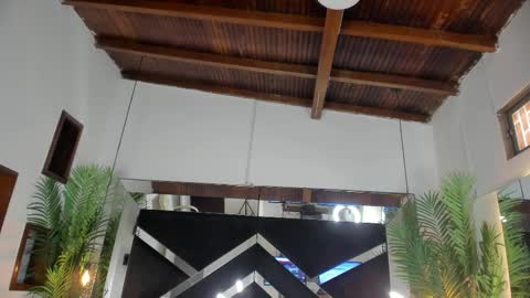 Candy online show from October 2025 06:49:02 PM