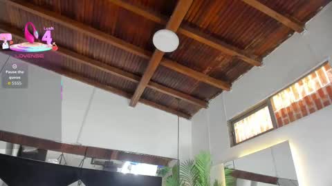 Candy online show from October 2025 06:49:02 PM