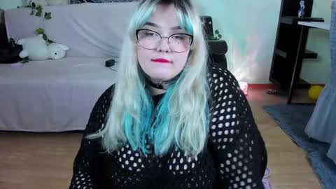 _candym1lky_ online show from December 2025 06:41:02 AM