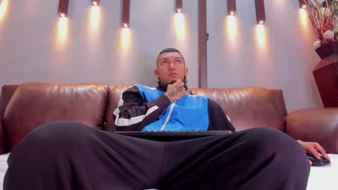 Shatta  Sara online show from January 2025 01:08:02 PM