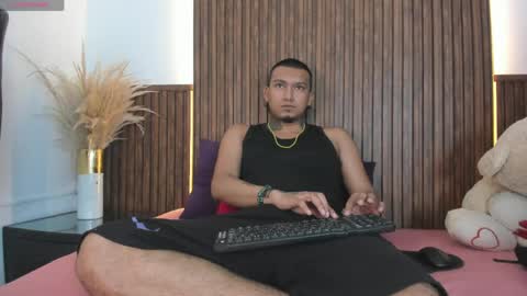 Snapshot of _cannabitch chatting on May 2026 08:05:02 PM Shatta Sara online show from May 2026 08:05:02 PM