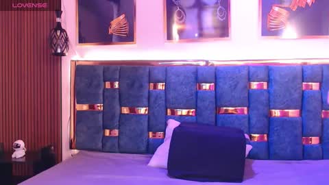 Caroline online show from April 2026 10:29:01 AM