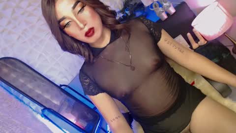 Caroline online show from February 2025 04:49:01 AM