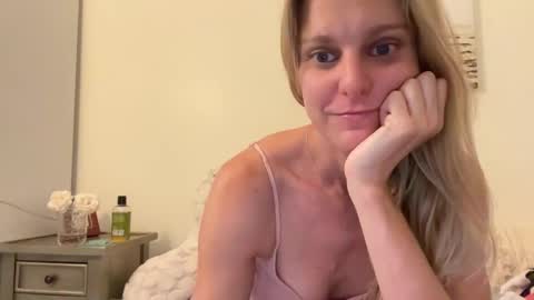 Chelsea xo online show from February 2025 04:09:02 AM