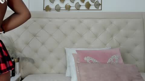 Chloe  online show from January 2025 11:39:02 AM