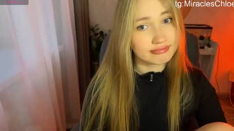 Snapshot of _chloe_miller_ chatting on July 2026 05:05:02 PM _chloe_miller_ online show from July 2026 05:05:02 PM