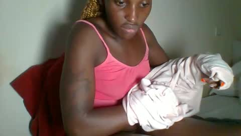 Snapshot of _clara01 chatting on January 2025 10:08:01 AM clara online show from January 2025 10:08:01 AM