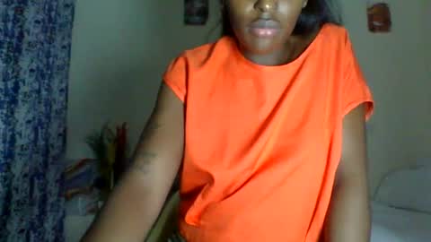 Snapshot of _clara01 chatting on May 2026 06:09:01 PM clara online show from May 2026 06:09:01 PM