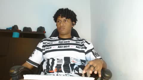 _cockpromise_ online show from October 2025 07:01:02 PM