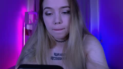 Nica online show from September 2025 05:17:02 AM