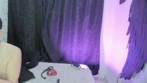 Dakota Jones online show from September 2025 12:21:01 AM