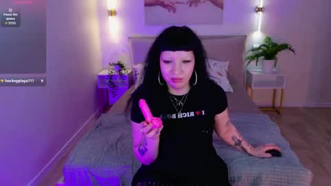 Anna online show from April 2026 11:27:01 PM