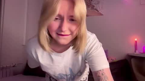 Ri   online show from December 2025 05:54:01 PM