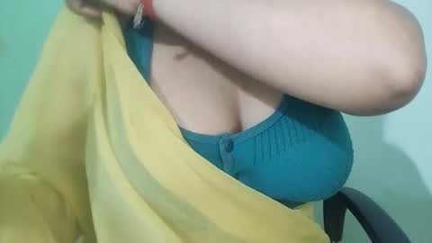 _dreamgirl_0 online show from February 2026 04:16:02 PM