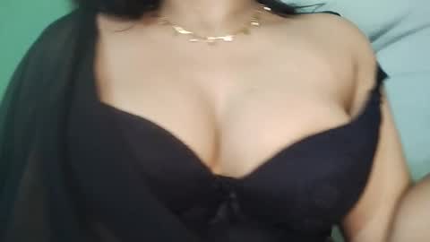 _dreamgirl_0 online show from March 2026 10:39:01 PM