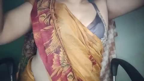 Snapshot of _dreamgirl_0 chatting on July 2026 02:05:17 AM _dreamgirl_0 online show from July 2026 02:05:17 AM
