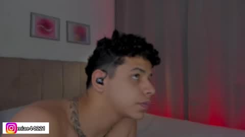 Emma and Tonny online show from October 2025 12:47:01 PM