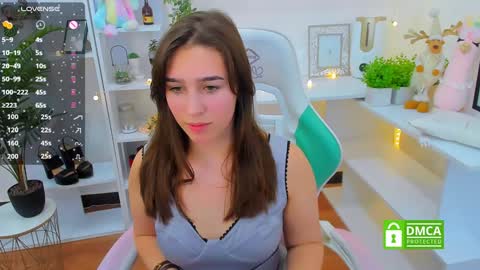 Lizzy  online show from December 2024 01:46:01 AM