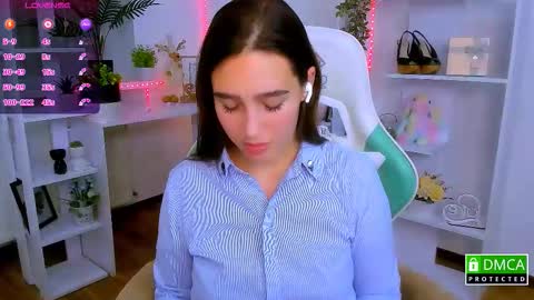 Lizzy  online show from November 2025 10:14:01 PM