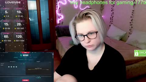 Snapshot of _elven_dreams__ chatting on January 2025 09:22:01 PM chloue and Gretta online show from January 2025 09:22:01 PM