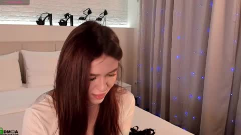 Snapshot of _emiliaa_ chatting on October 2025 02:34:02 AM Milana online show from October 2025 02:34:02 AM